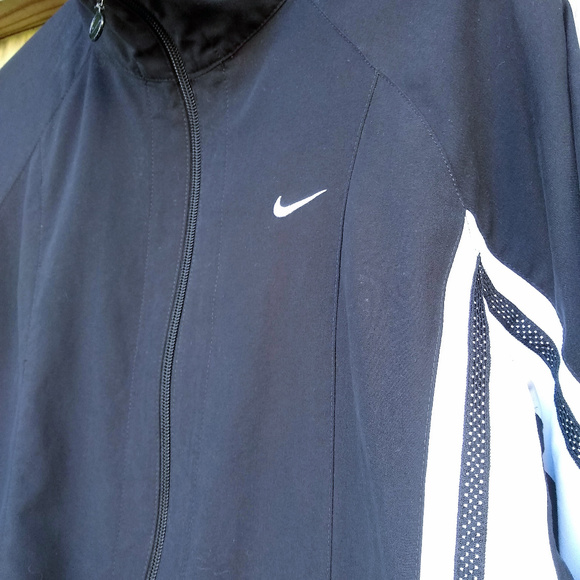 Nike Classic Black & White Sateen Finish Jacket - Picture 4 of 7